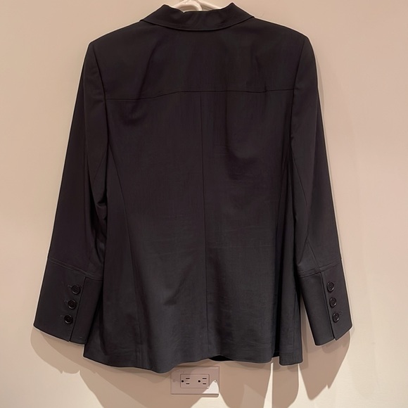 Akris pant suit. Size 14. - Picture 5 of 6